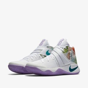 NIKE Kyrie 2 “Easter” sneakers, Men’s 7.5 only worn once!!! Excellent condition